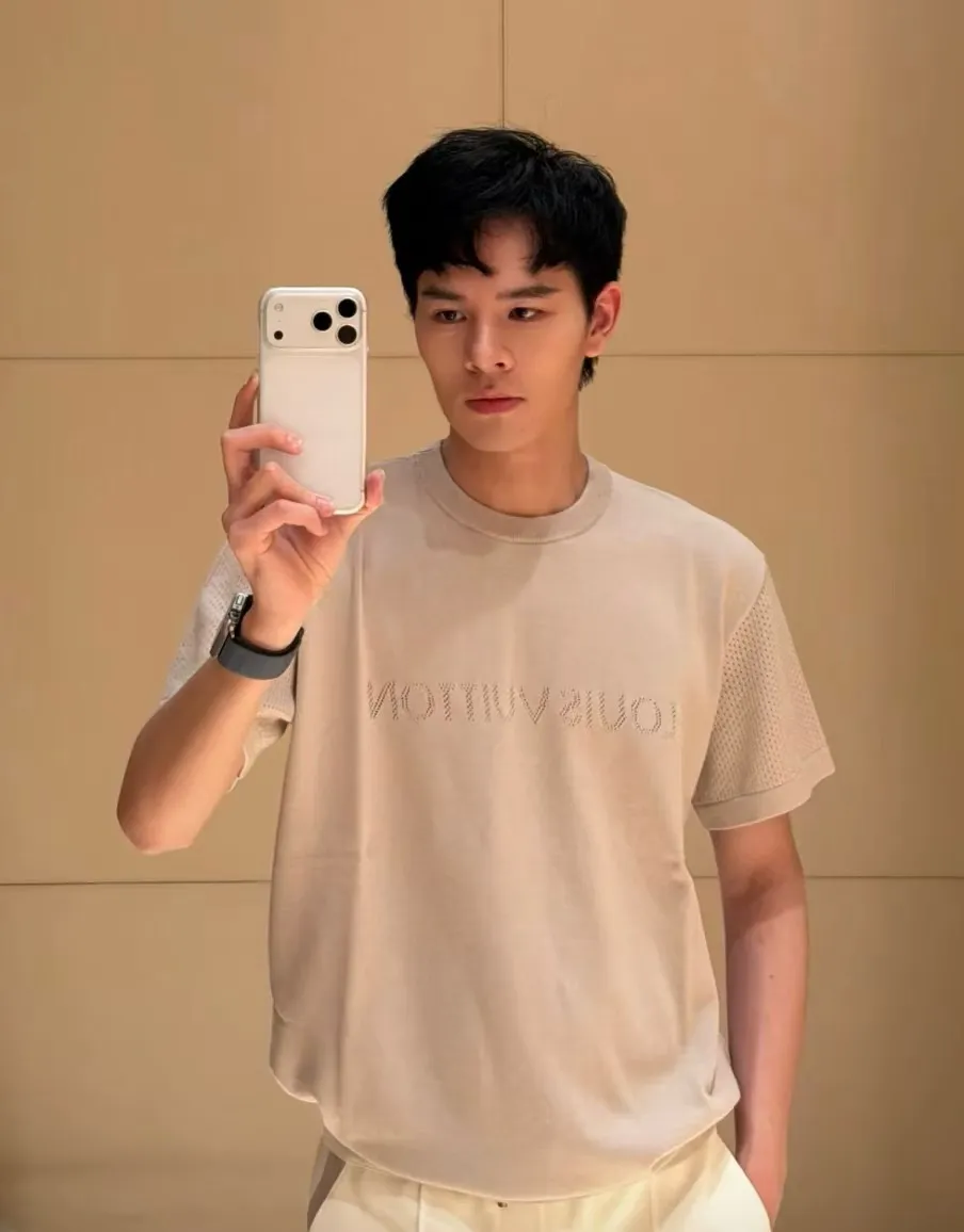 Louis Vuitton/